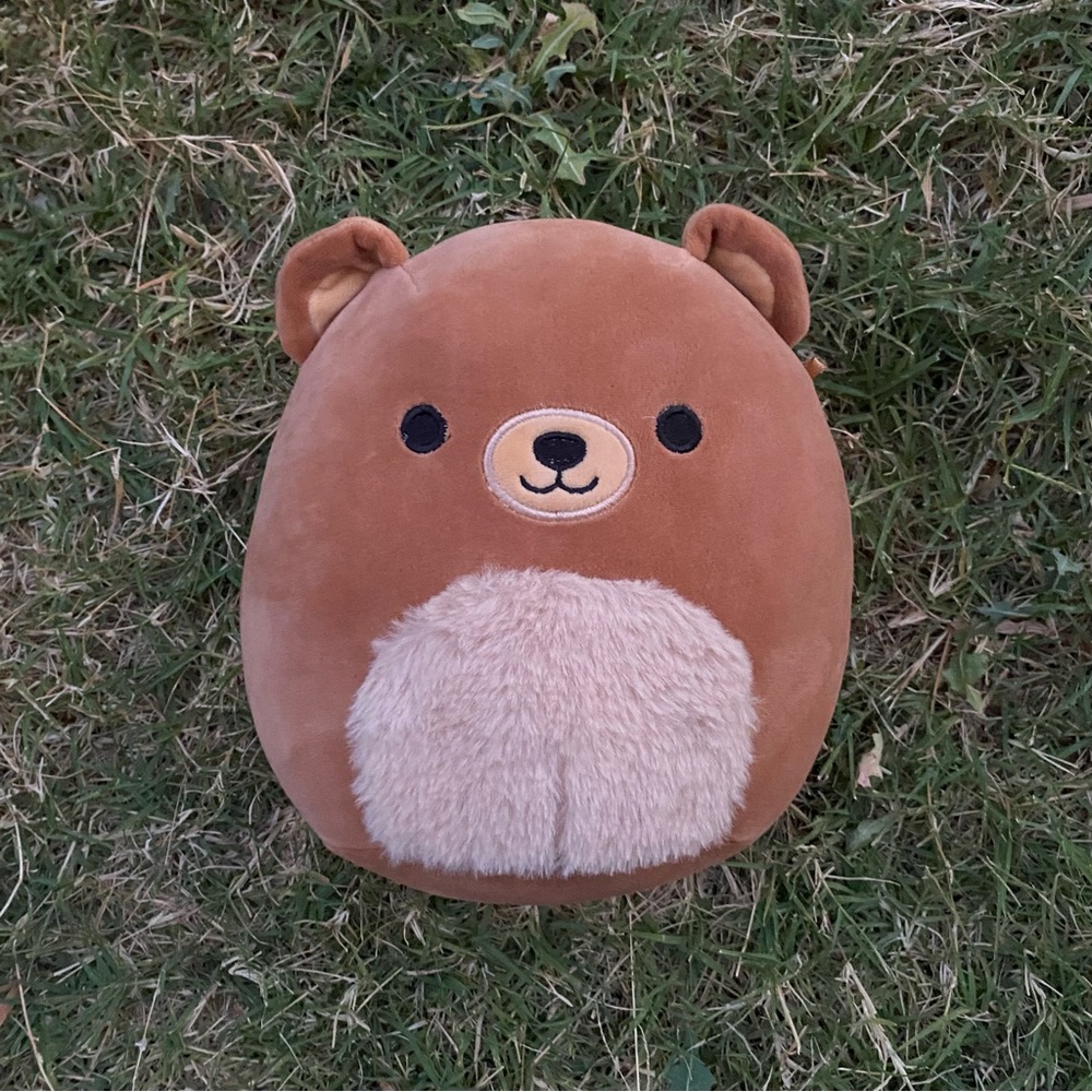 Omar the bear Squishmallow 8 inch brown fuzzy belly